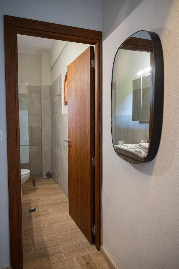 Este Luxury Apartments Kriopigi Luaran gambar